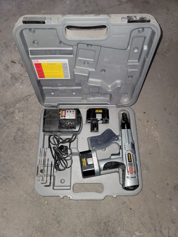 Cordless drywall gun