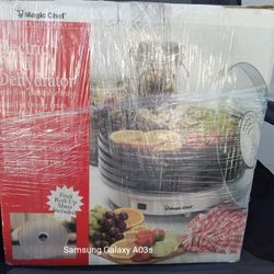 Magic Chef Electric Food Dehydrator. 