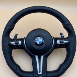 BMW X5 F15 F16 Steering Wheel Flat Bottom Nappa F85 X5M / F86 X6M Damaged!!!