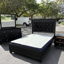 Beautiful Bedroom Set Queen Size Solid Wood Black Color Like New
