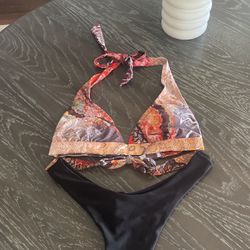 2-piece bikini 