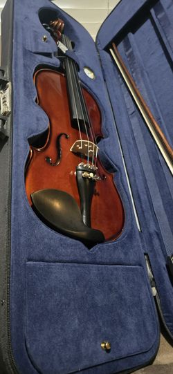 4/4  Violin with Bow and Case $220 OBO