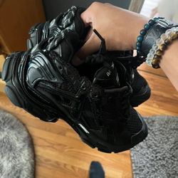 Black balenciaga