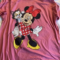 Disneyland Park Minnie Tshirt. Size XXL