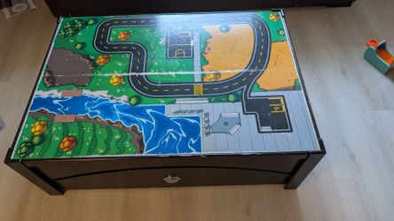 Kid table/ Coffee table
