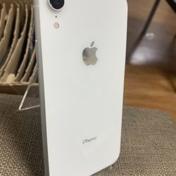 iPhone XR 128gb Unlocked