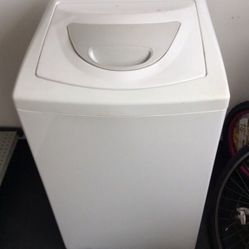 Washer And Dryer (Apartment Size)