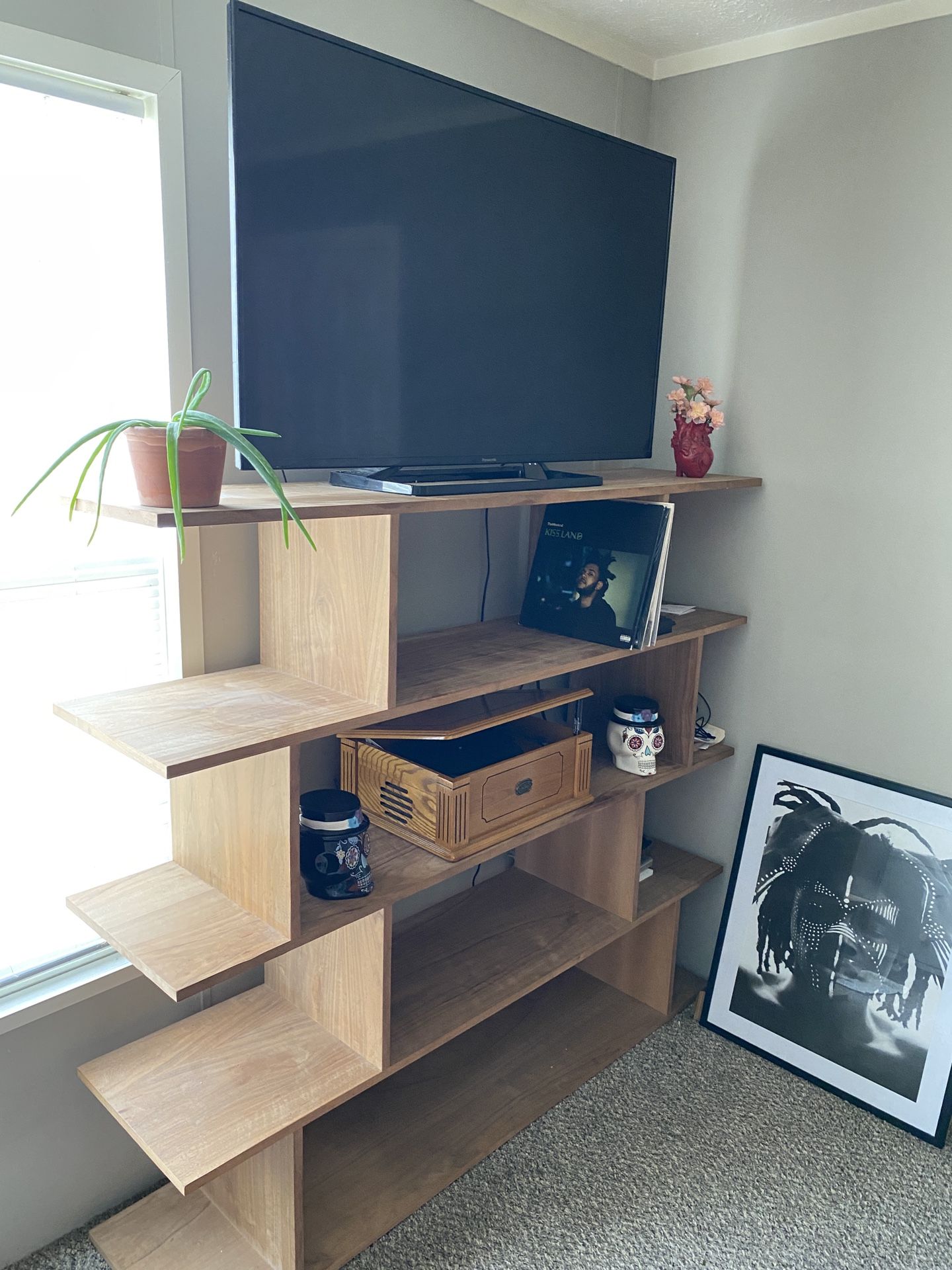 Decorative shelf 