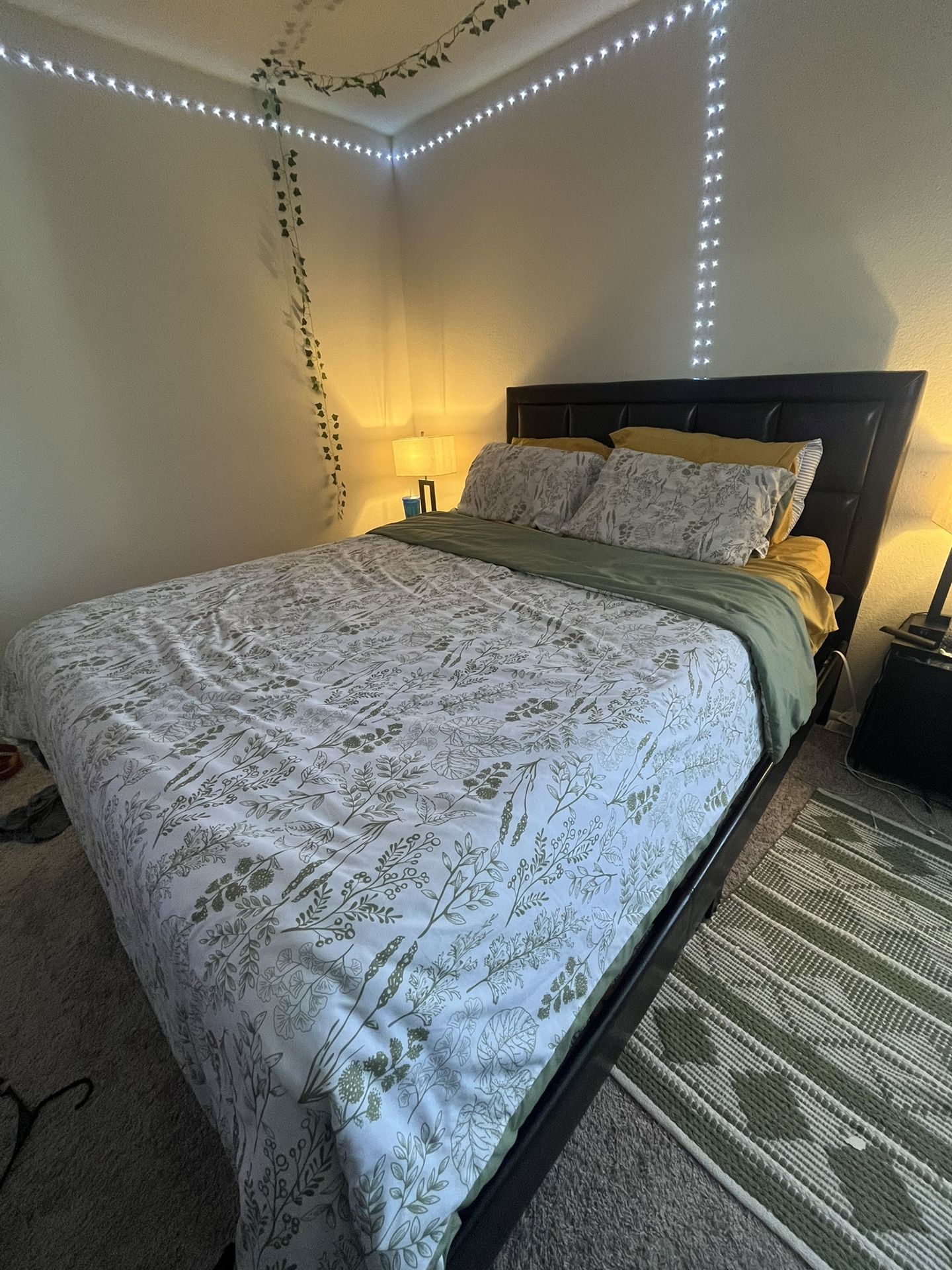 Bedframe + Memory Foam Mattress (firm)