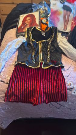 Women's Pirate Halloween Costume