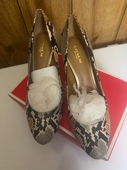 Coach high heel size 8