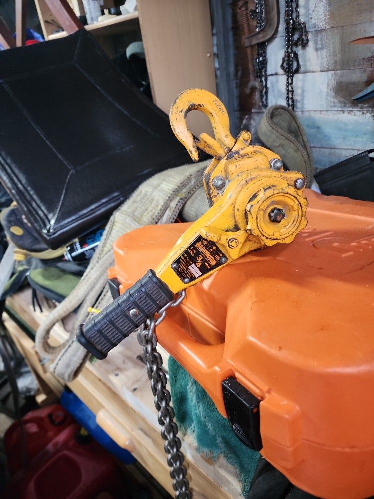 3/4 ton Harrington come along