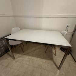 Table And Chairs 