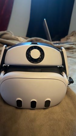 Meta quest 3 bobovr head strap and 2 battery’s