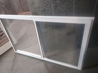 Ventana para casa y cortina interior deadera