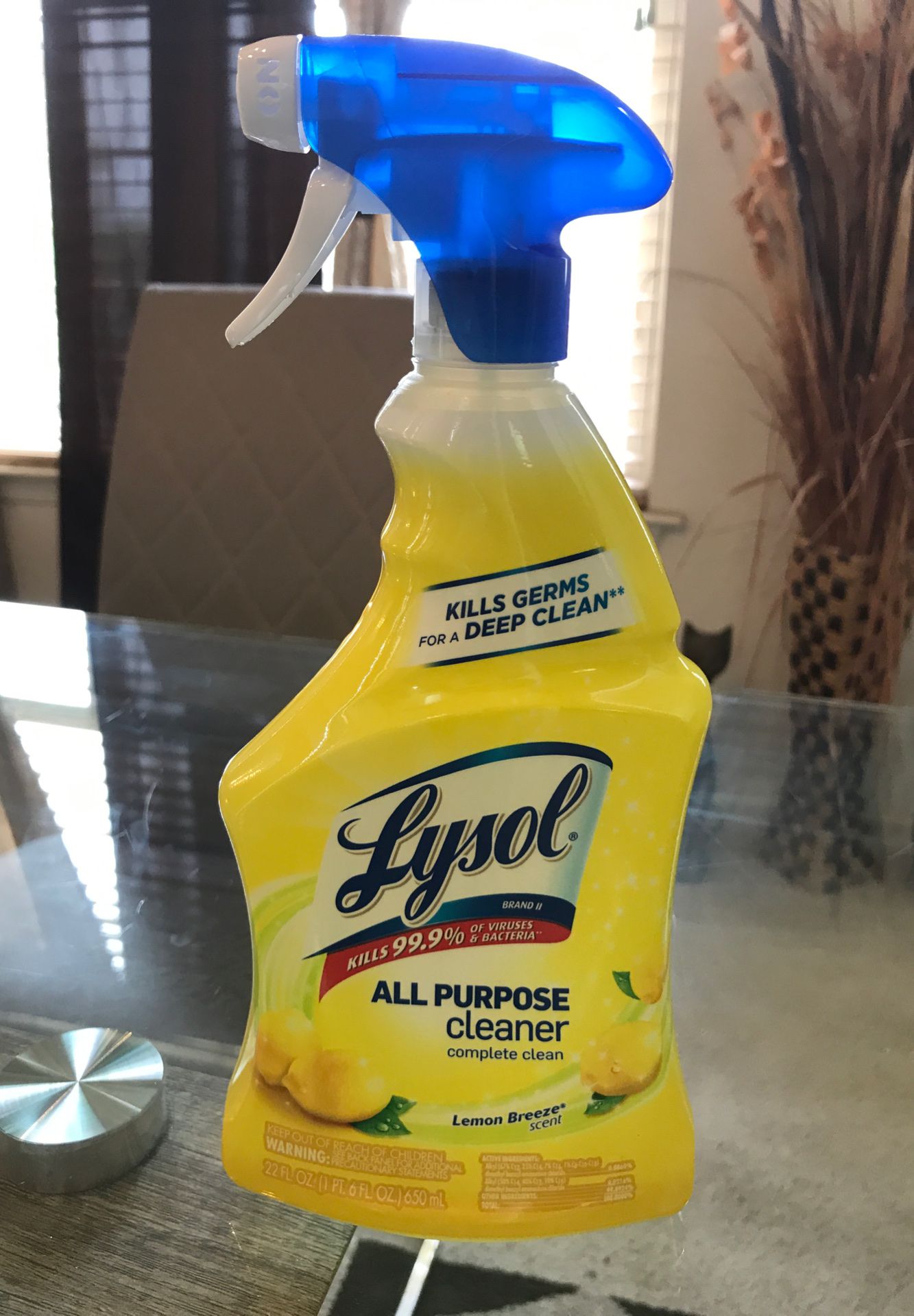 Lysol, Lemon Breeze, gets rid of 99.9% Viruses And Bacteria—-No Limit, buy as many as you need, local area pick-up, and shipping available