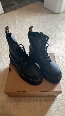 Dr. Martens