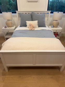 Ikea HEMNES full size bed with Casper mattress