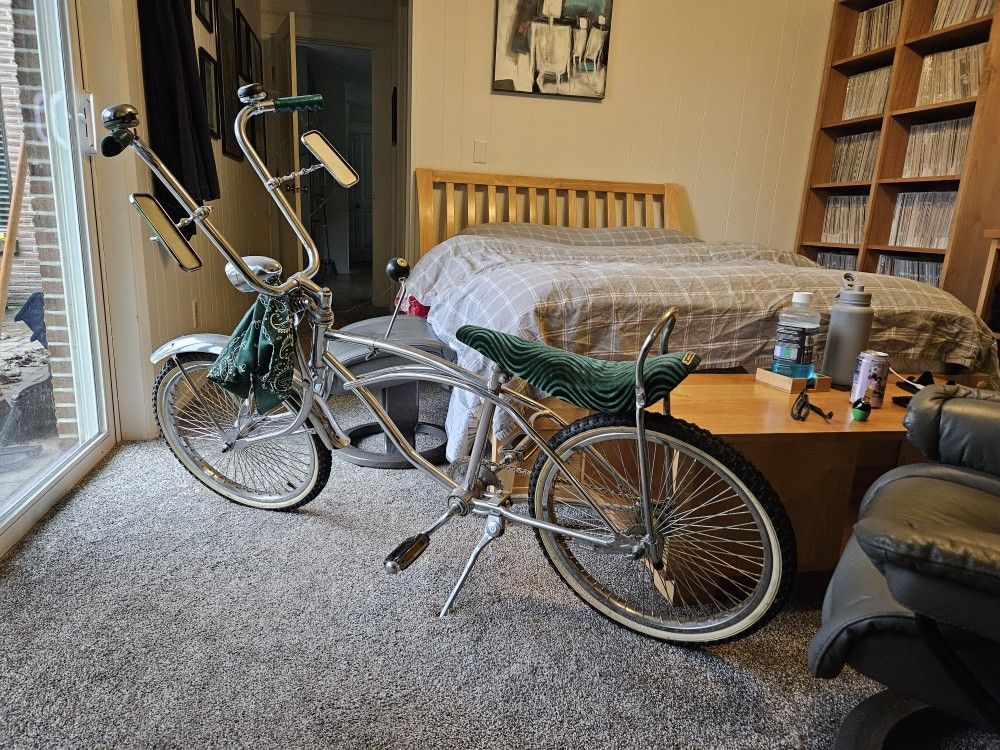 Lowrider Custom Schwin Bikes