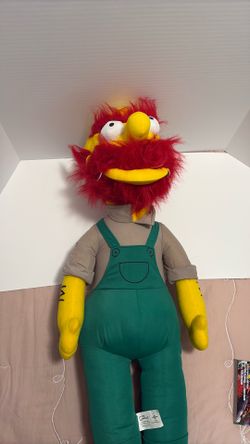 Universal Studios Hollywood Groundskeeper Willie plushie