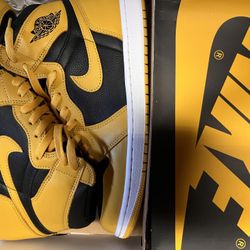 Size 10.5- Jordan 1 Retro OG High Pollen