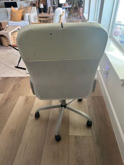 White Desk/Office Chair