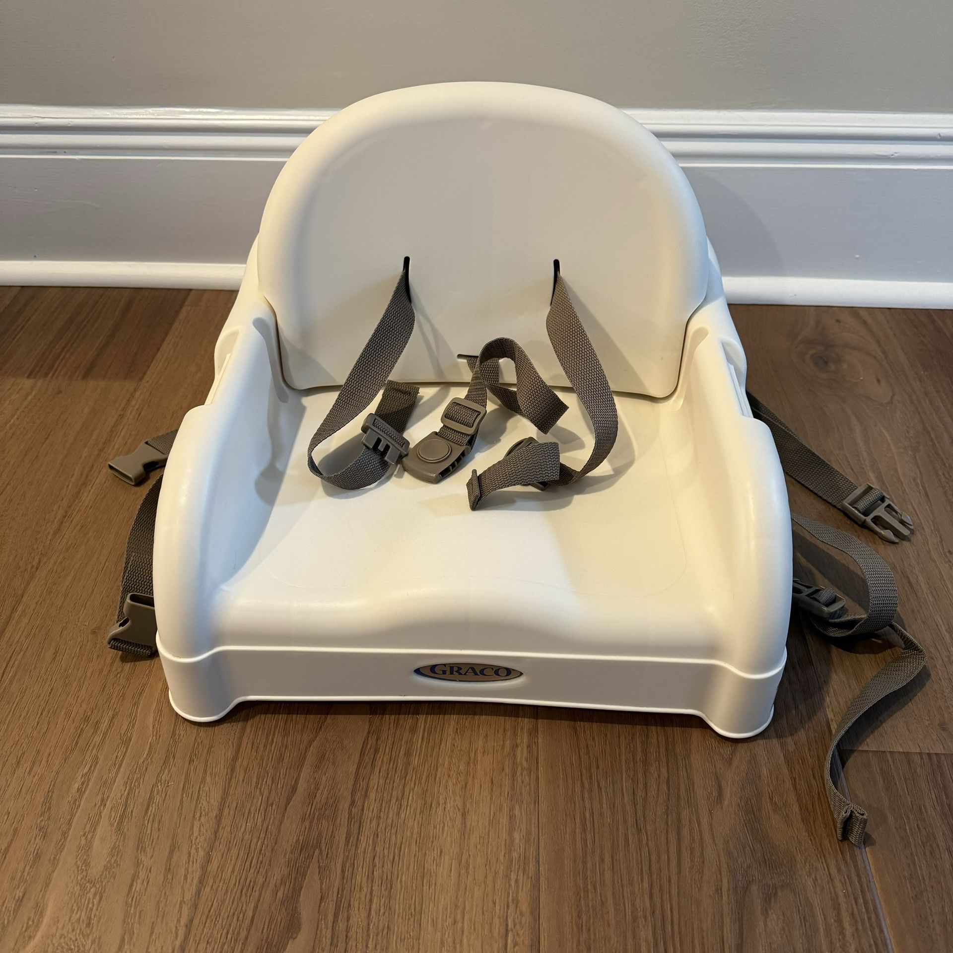 Graco Toddler booster seat for table