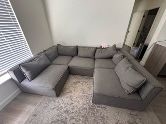 Grey sectional modular couch