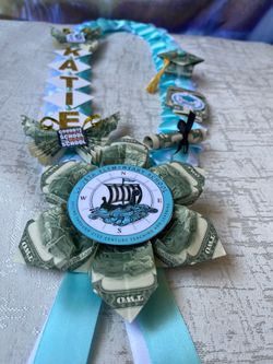Graduation leis