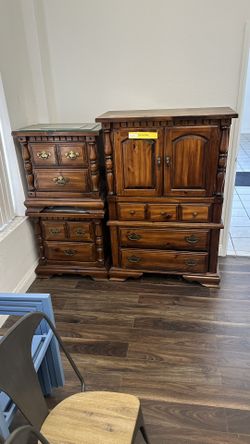 Dresser set