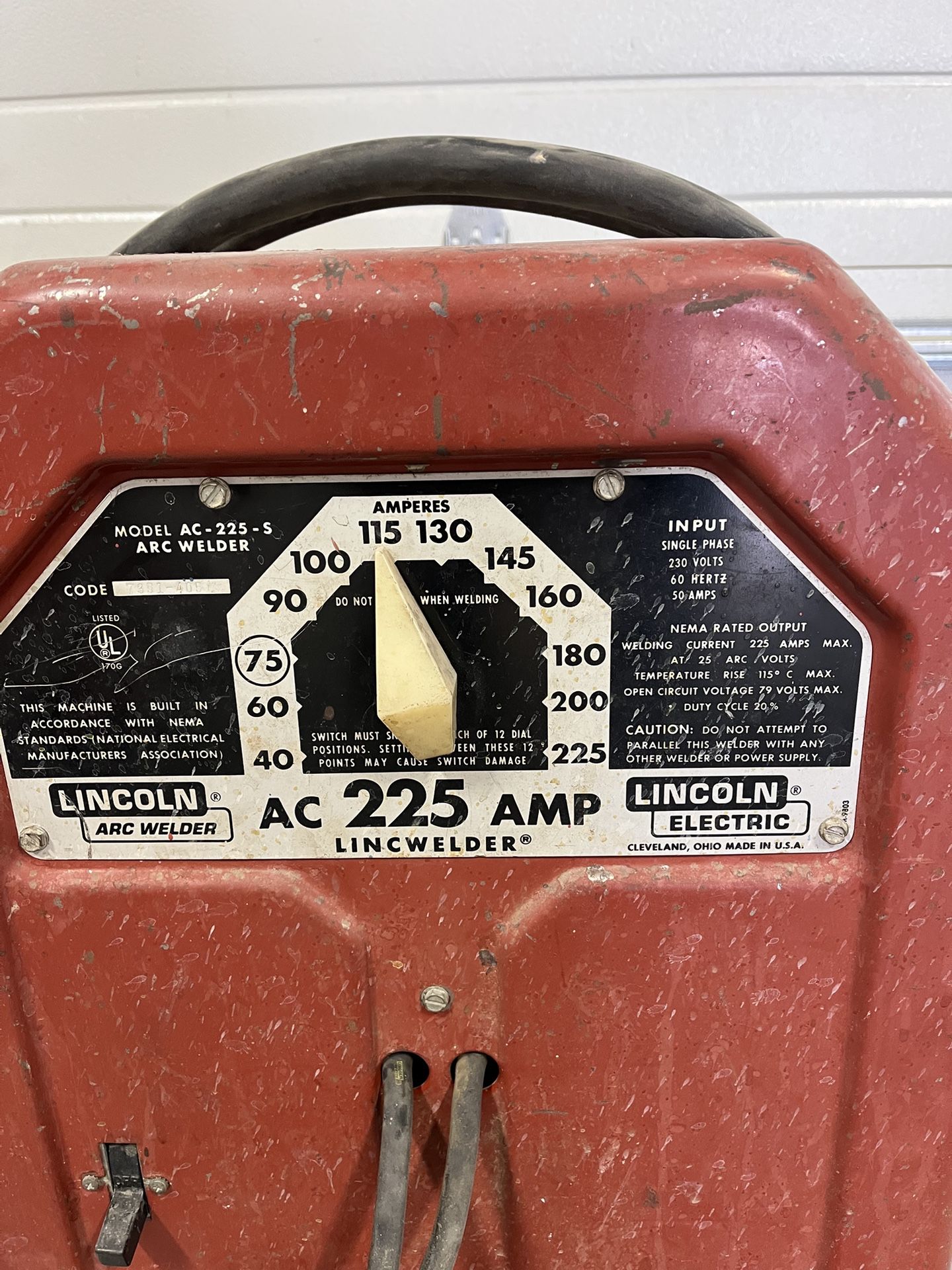 Lincoln Welder- Model AC -225-s Located In Belgrade/ Off Thorpe