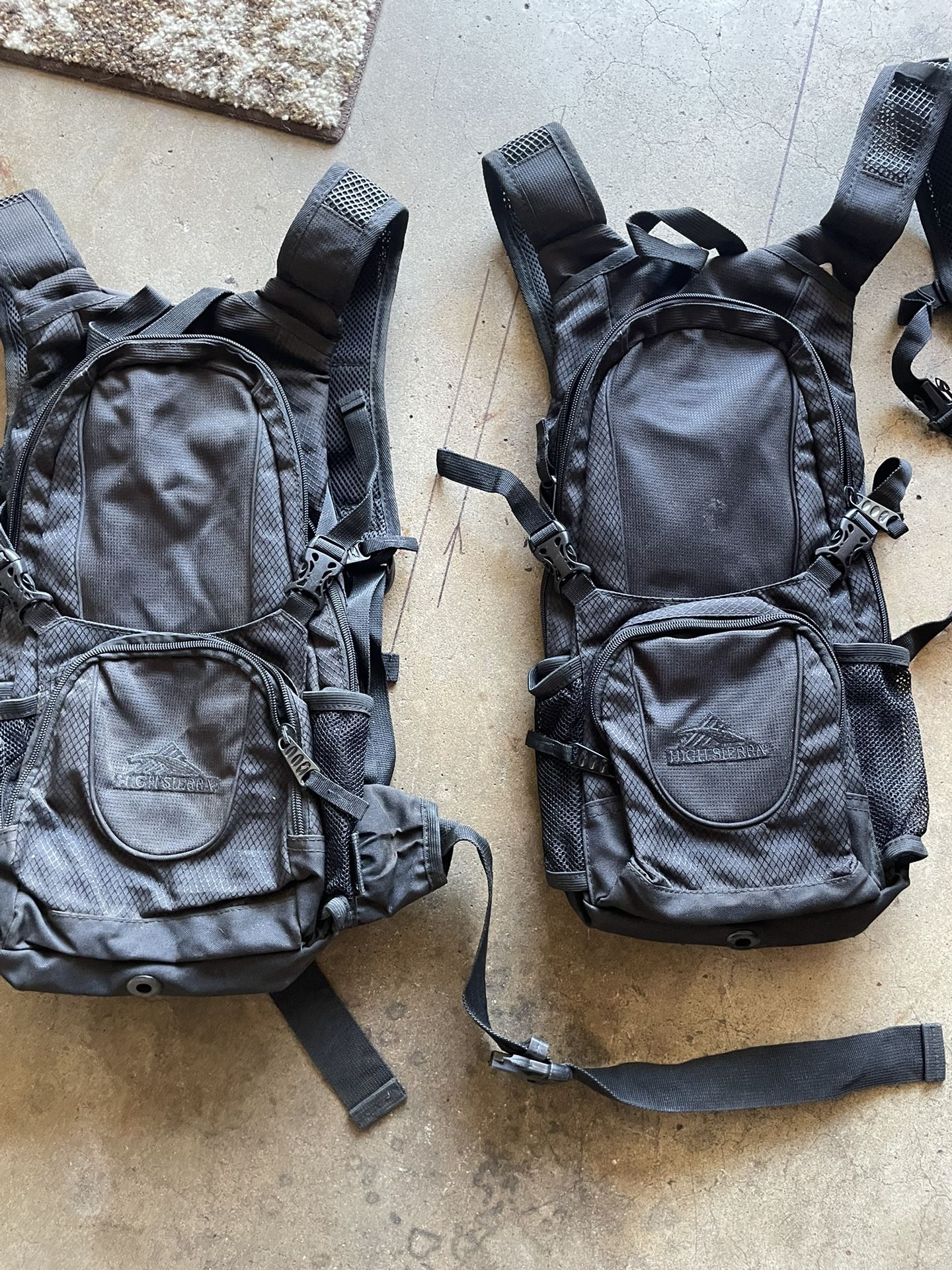 2 Camelbacks