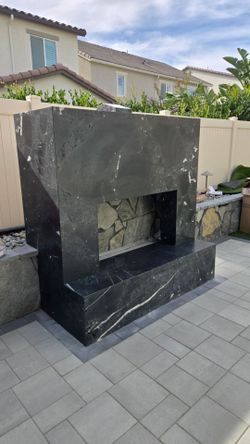 Countertop Installation & Slab Fabrication