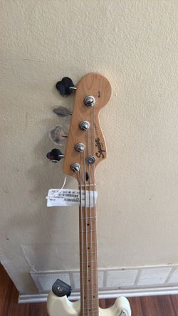 Squier FSR Jazz Bass – Olympic White (Like New)