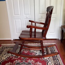 Solid wood Rocking Chair