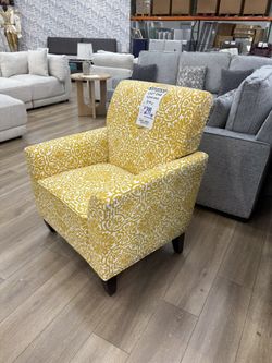 COSTCO YELLOW ACCENT CHAIR