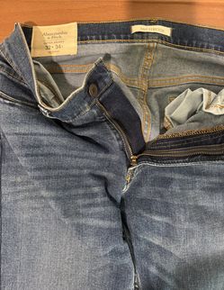 Abercrombie and Fitch Blue Denim Super Skinny Jeans 32x34