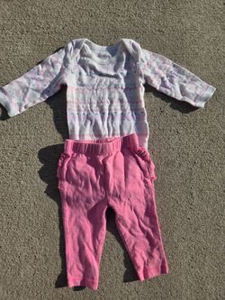 Childrens place Baby Girl 2-Piece Outfit Set