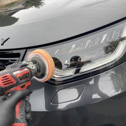 Mobile Headlight Restoration 
