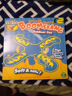 2 Boomerang outdoor fun