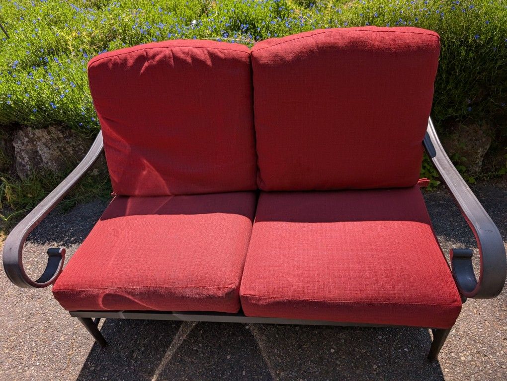 Loved Patio Set