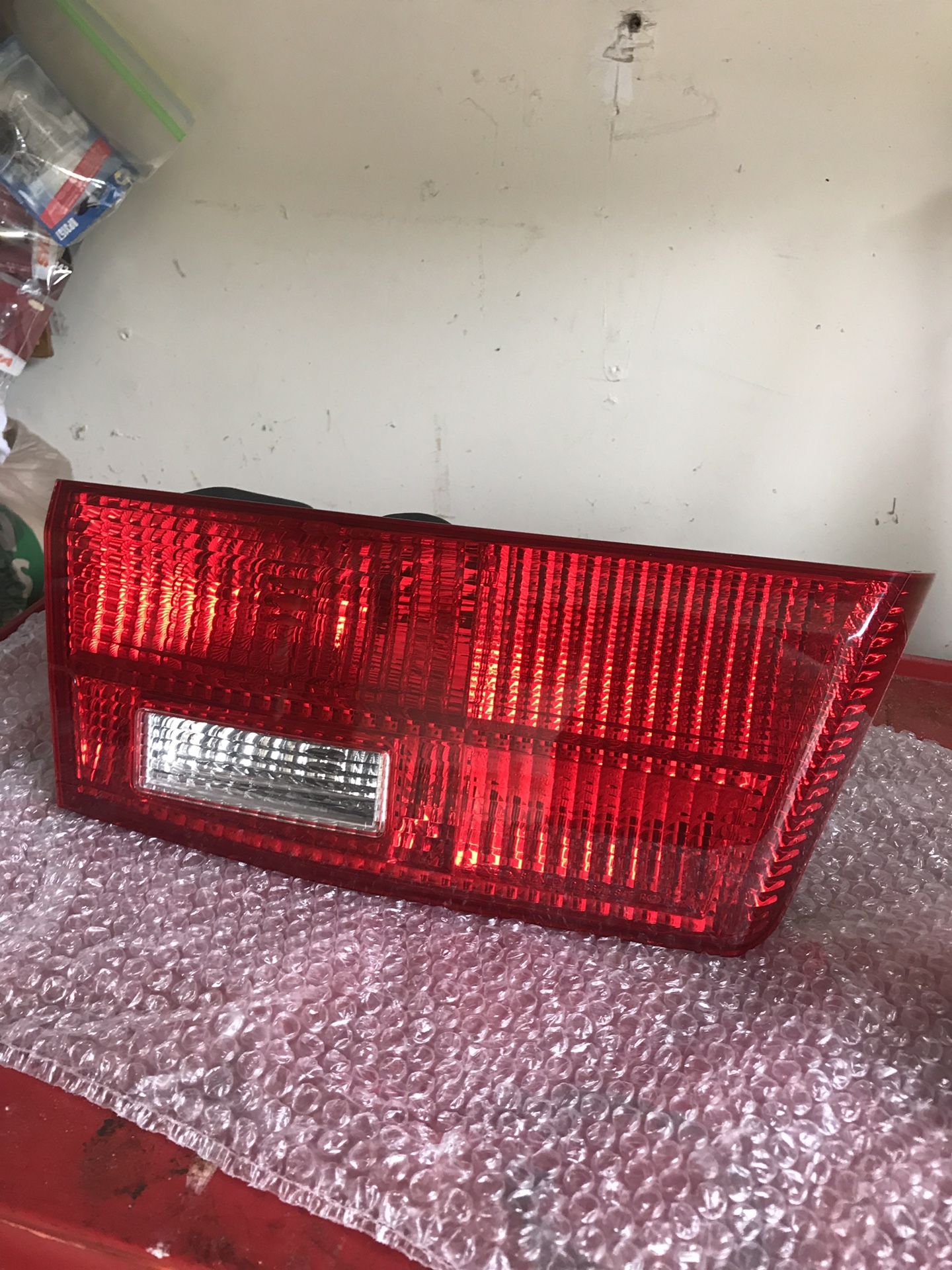 2005 Honda Accord driver taillight