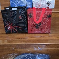 40 Pcs Spider Web Goodie Bags Reusable Non-woven Bags with Handles
