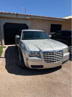 Chrysler 300 v6