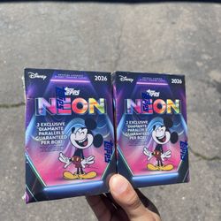 2026 Topps Disney Neon Value Box