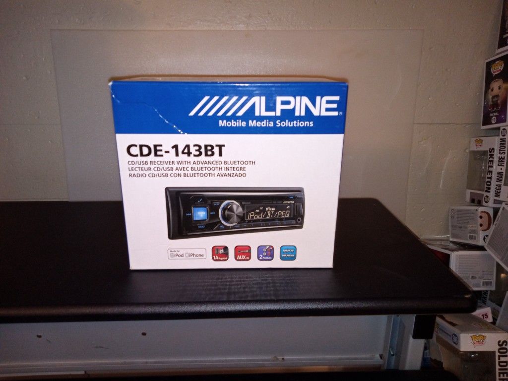 Alpine CDE- 143bt Car Stereo