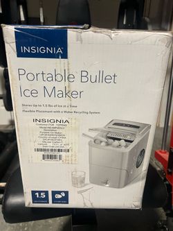 Insignia™ Portable Bullet Ice Maker – Like New – Used Once – $60