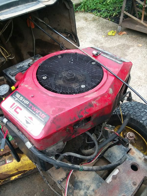 18.5hp I/C Briggs and stratton twin complete for Sale in Des Moines, IA ...