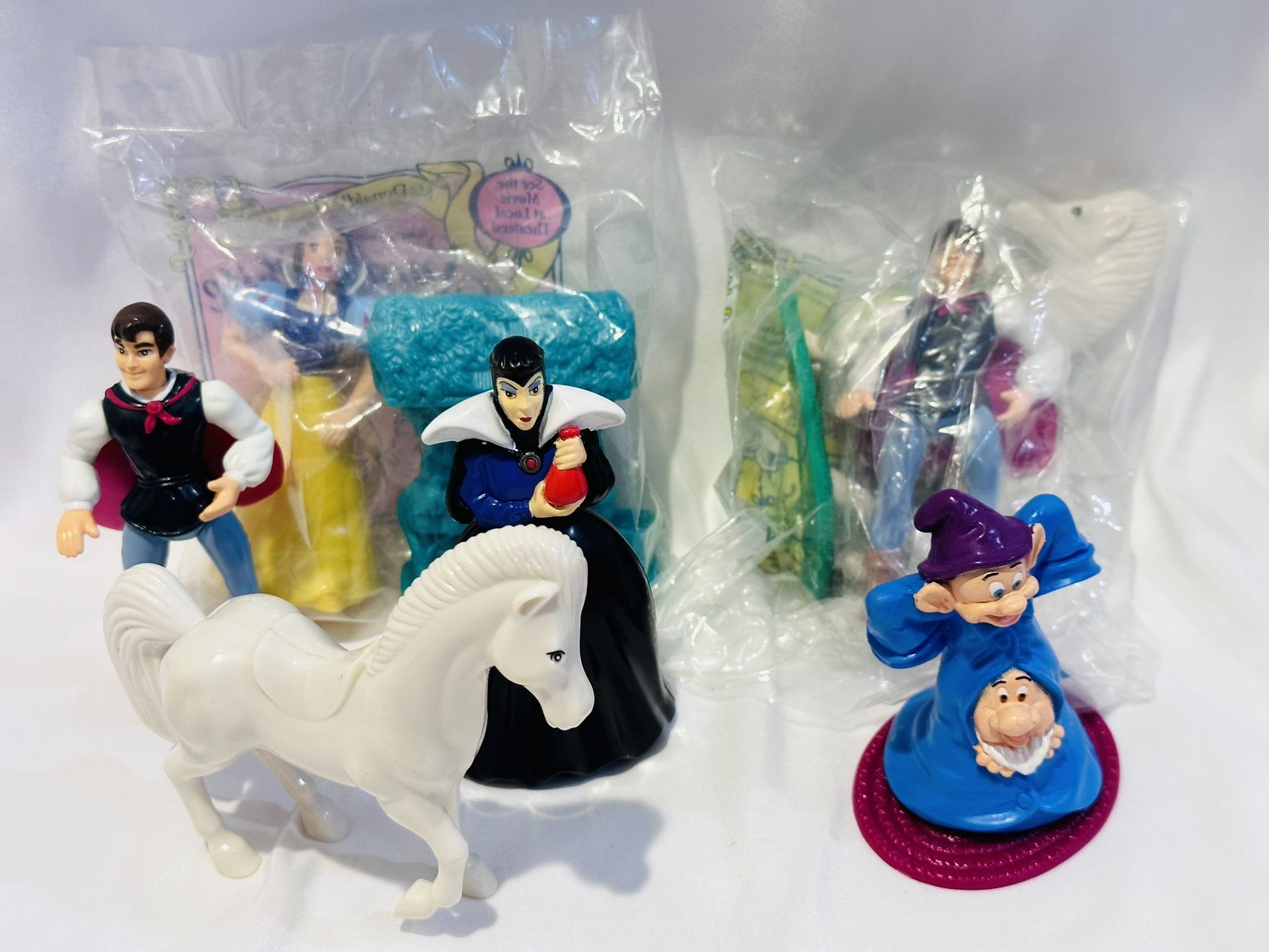 Vintage 1992 Snow White & Seven Dwarfs Bundle Toys McDonalds Lot Of 8 Disney
