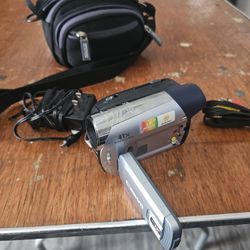 Cannon Mini Dv Zr 900